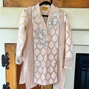 Two piece traditional Indian floral appliqué set